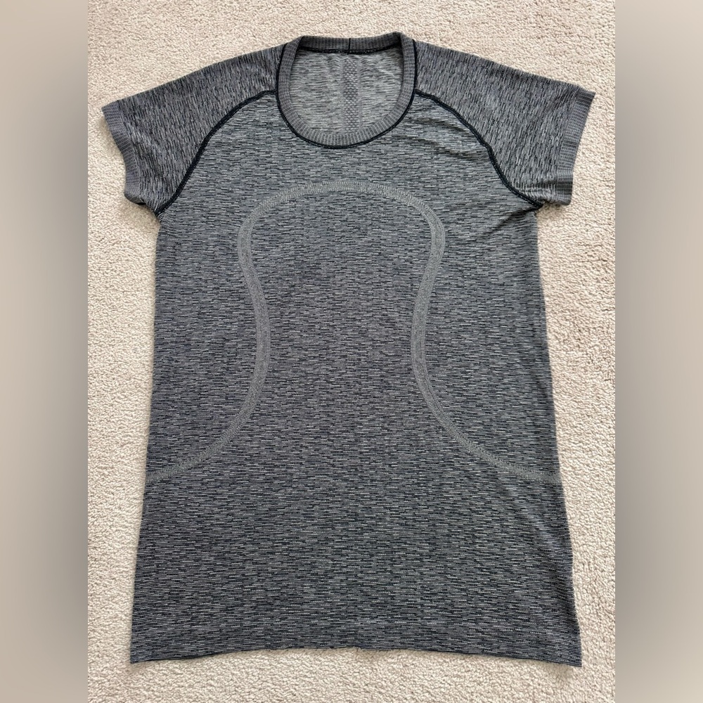 Lululemon Swiftly Tech T Shirt Size 12